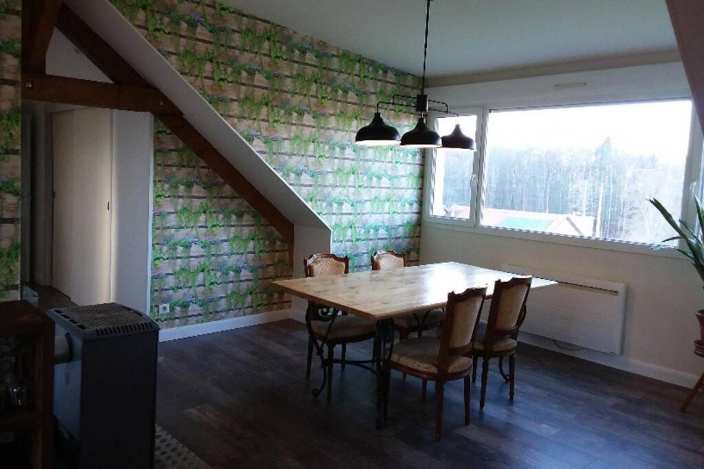 Appartement Lumineux, Calme Et Panoramique !! Pouligney-Lusans المظهر الخارجي الصورة